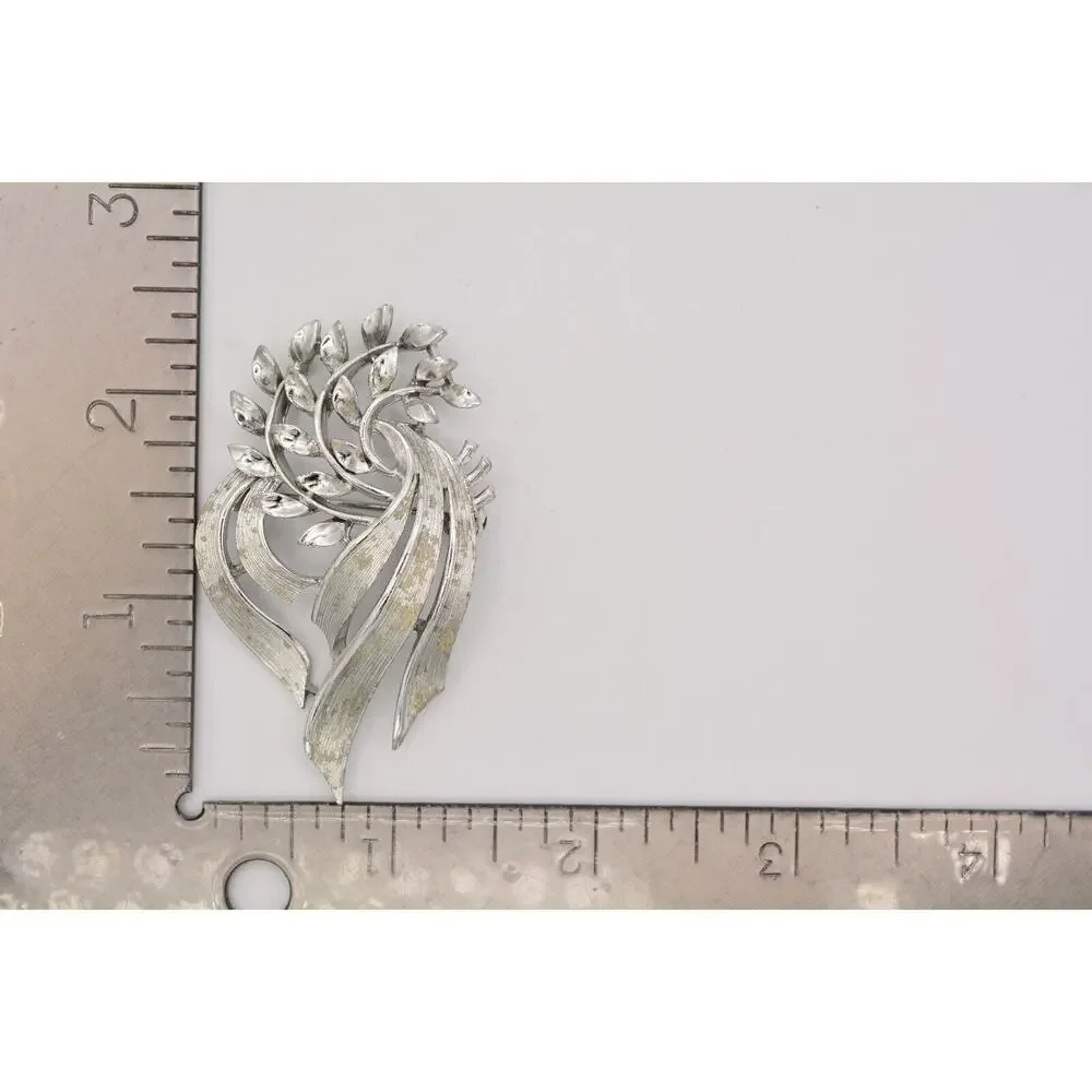 Lisner Vintage Leaf Pin Brooch Floral Textured Silver Shiny Chunky Signed Bin5A